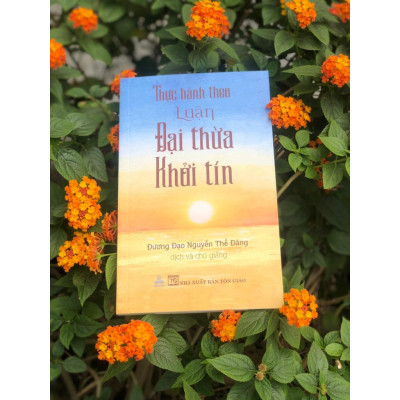 Combo 3 cuốn Hiện Tại Vĩnh Cửu; Vũ Trụ Trong Hạt Bụi; Thực Hành Theo Luận Đại Thừa Khởi Tín