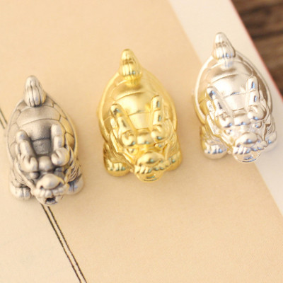 Charm bạc long quy xỏ ngang - Ngọc Quý Gemstones