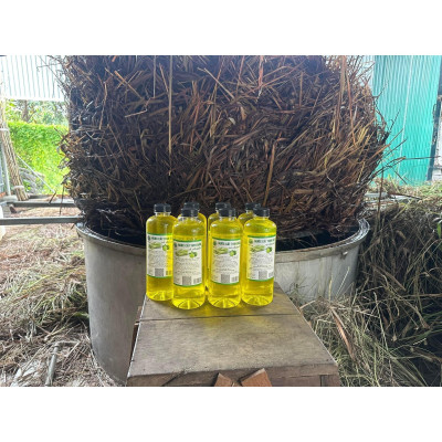 Nước Cất Tinh Dầu Sả Chanh 1000ML Giúp Lau Sàn Nhà, Khử Mùi, Đuổi Côn Trùng Tạo Hương Thơm Dễ Chịu
