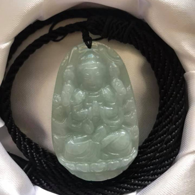 MẶT THIÊN THỦ ĐÁ CÂM THẠCH TỰ NHIÊN MÀU TRẮNG  XANH NHẸ ĐỘ MỆNH NAM TUỔI TÝ MỆNH KIM THỦY MỘC SIZE CAO 49MM NGANG 31MM DẦY 6MM8 ĐEM MAY MẮN SỨC KHỎE CÔNG DANH TÀI LỘC