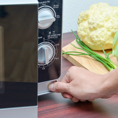 Lò Vi Sóng Sharp R-205VN(S) - 20L - Hàng chính hãng