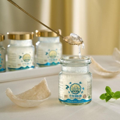 [CHÍNH HÃNG] Yến Sào Hoàng Kim - Hộp Quà Biếu Sức Khỏe Phúc An Khang (50g Tổ Yến & 4 Hũ Yến Chưng Ăn Kiêng) Tốt Cho Người Phục Hồi Sức Khỏe