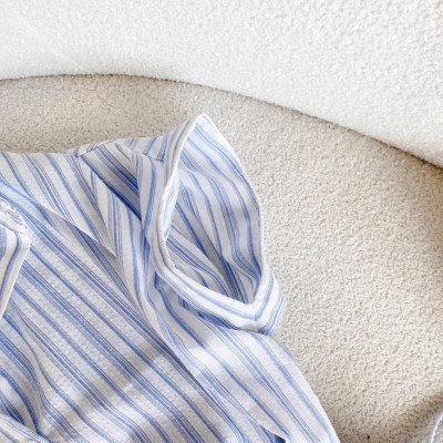 Set đầm sơ mi kẻ sọc mix chân váy đắp tag hoa