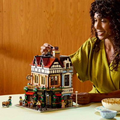 Đồ Chơi Lắp Ráp Góc Nhà Tudor LEGO ICONS 10350 (3266 chi tiết)