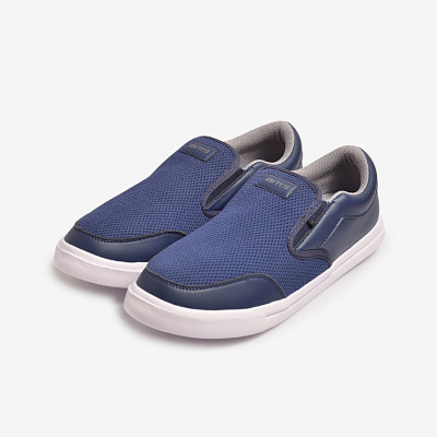 Giày thể thao Biti