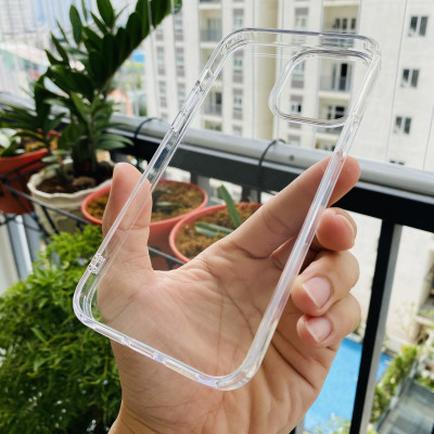 Ốp lưng iPhone 13 Pro Max Likgus trong suốt không ố vàng - Hàng chính hãng