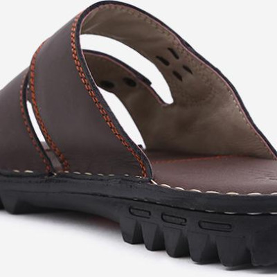 Dép nam Huy Hoàng màu 3 quai màu nâu HT7779