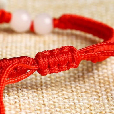 Vòng tay 3 hạt châu dây đỏ tam tài đã khai quang