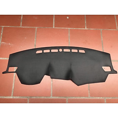 Thảm taplo da vân carbon cao cấp Toyota Raize 2021 - 2022