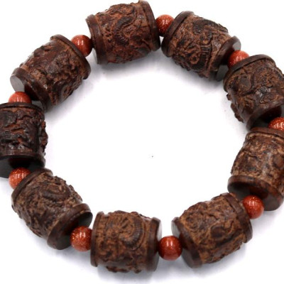 Vòng tay chuỗi hạt trụ rồng gỗ đàn hương TRNCT18