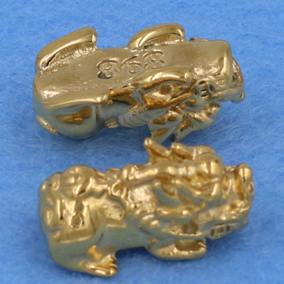 Vòng đeo tay Thạch Anh Xanh Dương 6 ly cẩn Tỳ Hưu inox vàng VTAXDTHHBV6 - hợp mệnh Mộc, mệnh Thủy