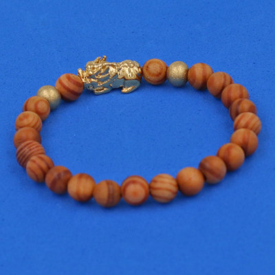 Chuỗi đeo tay gỗ Huyết Rồng 6 ly cẩn Tỳ Hưu inox vàng VGHRTHHBV6