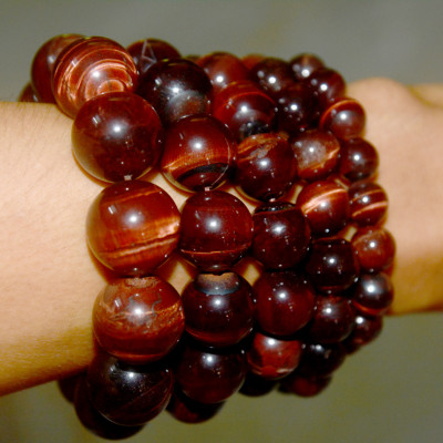 Vòng tay chuỗi đá mắt hổ đỏ-nhiều cỡ ly