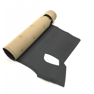 Thảm taplo ô tô Fortuner (2016 - 2019) loại da vân cacbon chống nắng, chống nứt vỡ taplo, thảm taplo Toyota Fortuner