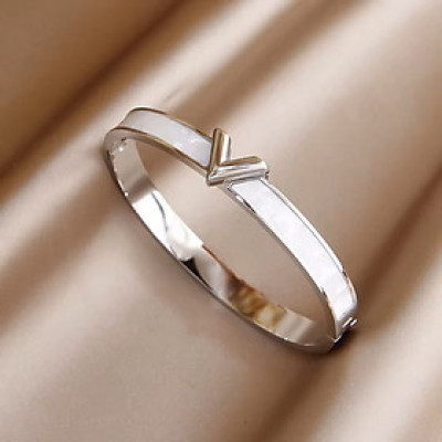 Vòng tay chữ V bằng thép không gỉ sang trọng thời trang, vòng tay khóa hình chữ V dành cho nữ