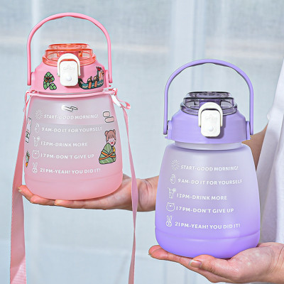 Bình Nước Nhắc Nhở Uống Nước Dung Tích 1200ml Có Dây Đeo Và Quai Xách Tiện Lợi