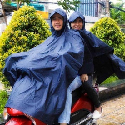 Áo mưa  2 đầu người vải dù cánh dơi  , rộng thoáng ,chống thấm cực tốt dùng cho cả nam và nữ 