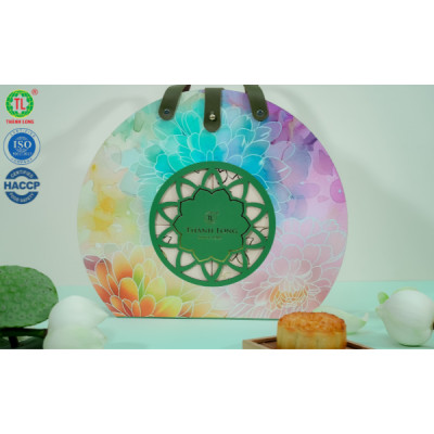 Hộp Bánh Trung Thu 4 bánh 1 trứng 150g - COMBO SUPER A8 - Thành Long - (600g) - VIỆT NAM