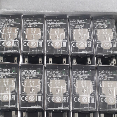 | CHÍNH HÃNG | Relay trung gian RXM4AB2P7 Schneider 14 chân, điện điều khiển 220 Vac