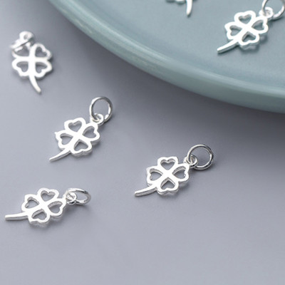 Combo 3 cái charm bạc hình cỏ bốn lá treo - Ngọc Quý Gemstones