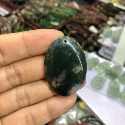 Mặt dây chuyền hình bầu dục đá ngọc băng tảo