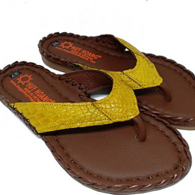 Dép nữ Huy Hoàng da cá sấu màu vàng nghệ HT7242