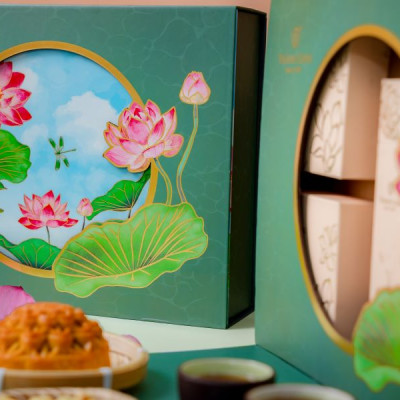 Hộp bánh trung thu 4 bánh chay 220g - Thành Long - Combo chay trăng/ chay 4 880g - Tặng 1 hộp trà - Việt Nam