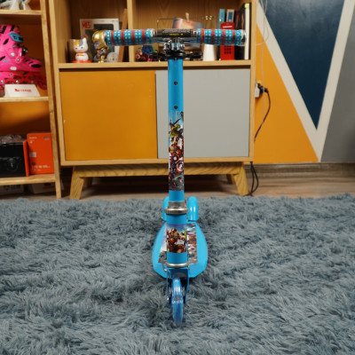 Xe Scooter Centosy 380 Ba Bánh Phát Sáng, Có 3 Màu Cho Bé Lựa Chon