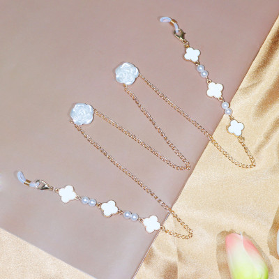 Chuỗi đeo gọng kính mix cỏ bốn lá may mắn và hoa hồng phong cách Hàn Quốc ngọt ngào dây đeo khẩu trang đeo airpod chống lạc