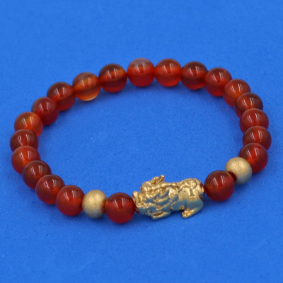 Vòng đeo tay đá Mã Não đỏ 6 ly cẩn Tỳ Hưu inox vàng VMNOTHHBV6 - hợp mệnh Hỏa, mệnh Thổ