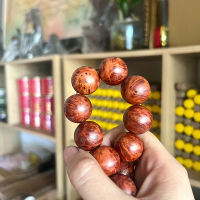 Vòng tay gỗ nu huyết Long - size 20li hàng VIP - Thấu quang cao - Mùi thơm vĩnh viễn