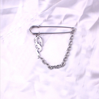 Cài áo ngọn lửa