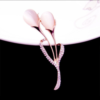 Trâm Cài Áo Nữ Quà Tặng Hoa Tulip Đính Đá Trang Nhã Sang Trọng (Kèm Hộp Quà Tặng)