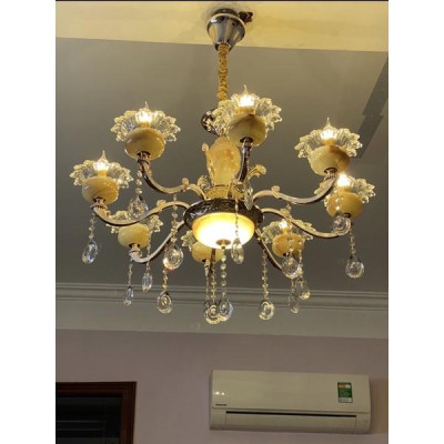 Đèn chùm pha lê ROYAL 8 tay cao cấp chuẩn xịn - Tặng kèm 8 bóng LED nến (có ảnh chụp thật 100%)