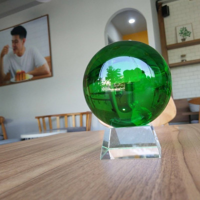 Quả cầu phong thủy theo mệnh kèm đế