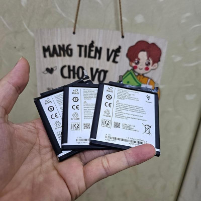 Pin Vsmart Live V620