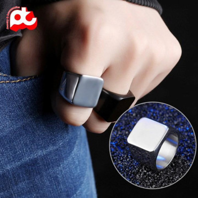 Nhẫn nam nữ titan rẻ  kiểu mặt trơn vuông to cao cấp thép không gỉ trangsucpt màu mạ vàng PTNNA24 3T