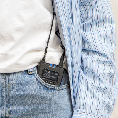 Bộ Micro Thu Âm Không Dây Saramonic UwMic9S Kit2 - Xử Lý Âm Thanh Phát Sóng Chuyên Nghiệp - Quay Video/ Phỏng Vấn - Hàng Chính Hãng 