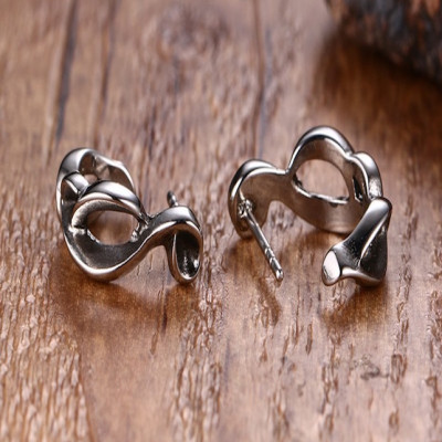 Khuyên tai nam samurai