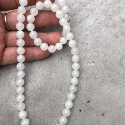 Vòng Chuỗi Đeo Cổ Đẹp Mới Đá Ngọc Hoà Điền Tự Nhiên  Size 8mm Màu Trắng Ngọc Đẹp  Nữ mệnh Kim mệnh Thủy ạ