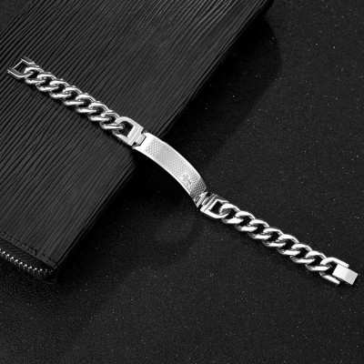 Vòng tay nam mặt chữ nhật chấm ca rô hình thập giá MST91