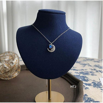 Dây chuyền nữ chất liệu bằng bạc ta mặt trăng MS72