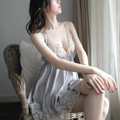 Váy ngủ lụa phối ren cực sexy