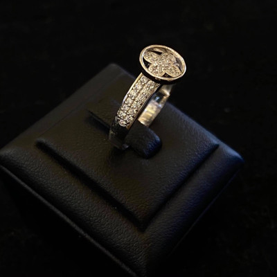 nhẫn vàng nữ 18k đính đá sang trọng quý phái