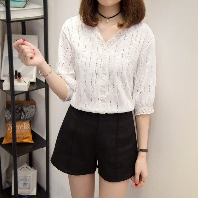 Áo sơ mi nữ công sở cổ V thanh lịch, họa tiết trơn phối viền ren siêu xinh, phong cách Hàn Quốc HB185