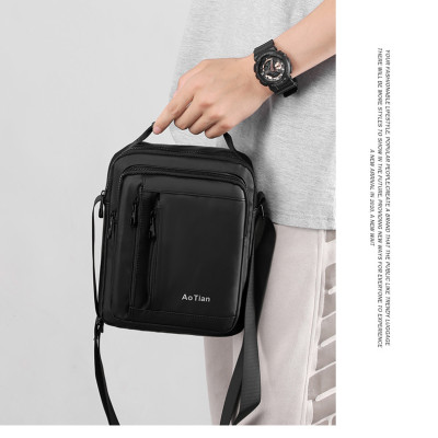 Túi đeo chéo nam DA BÒ THẬT phong cách mới  - BEE GEE DCN9304