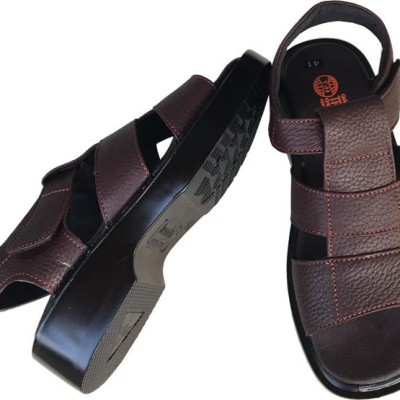 Giày sandal nam Trường Hải da bò thật mềm mại màu nâu đế PU nhẹ nhàng không trơn hình ảnh thật SD0474