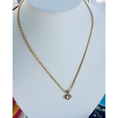 Set Mặt Dây Chuyền Mạ Vàng 18K Đúc Hình Trái Tim Kim Cương, Kèm dây chuyền Mạ vàng 18K và hộp đựng trang sức.