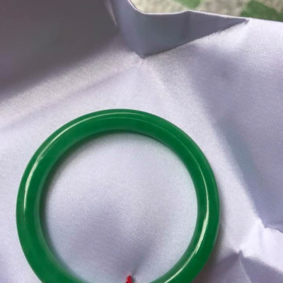 VÒNG TAY ĐÁ CẨM THẠCH LÝ XANH SIZE 52MM NỮ MẠNG MỘC HỎA CÂN NẶNG 50KG - 57KG Ạ