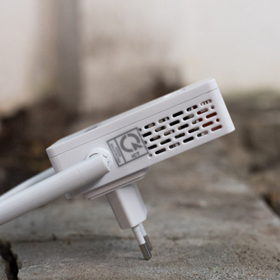 Bộ Kích Sóng Wifi Repeater 300Mbps Totolink EX200 - Hàng Chính Hãng